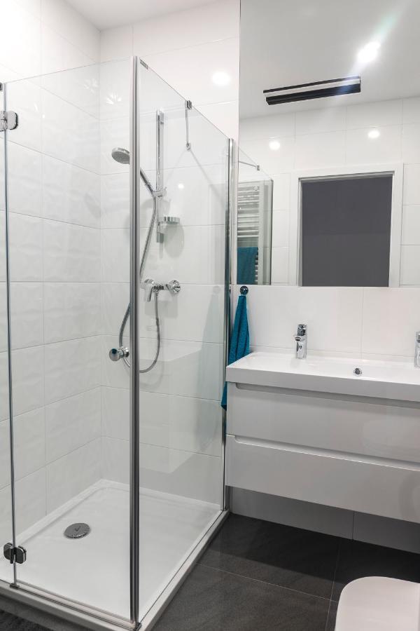 3v Apartament *